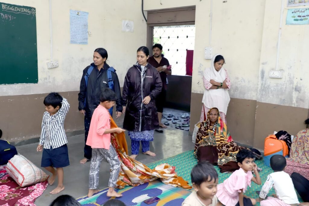 पूरबाधित भागातील ४२०० व्यक्तींचे सुरक्षित ठिकाणी स्थलांतर