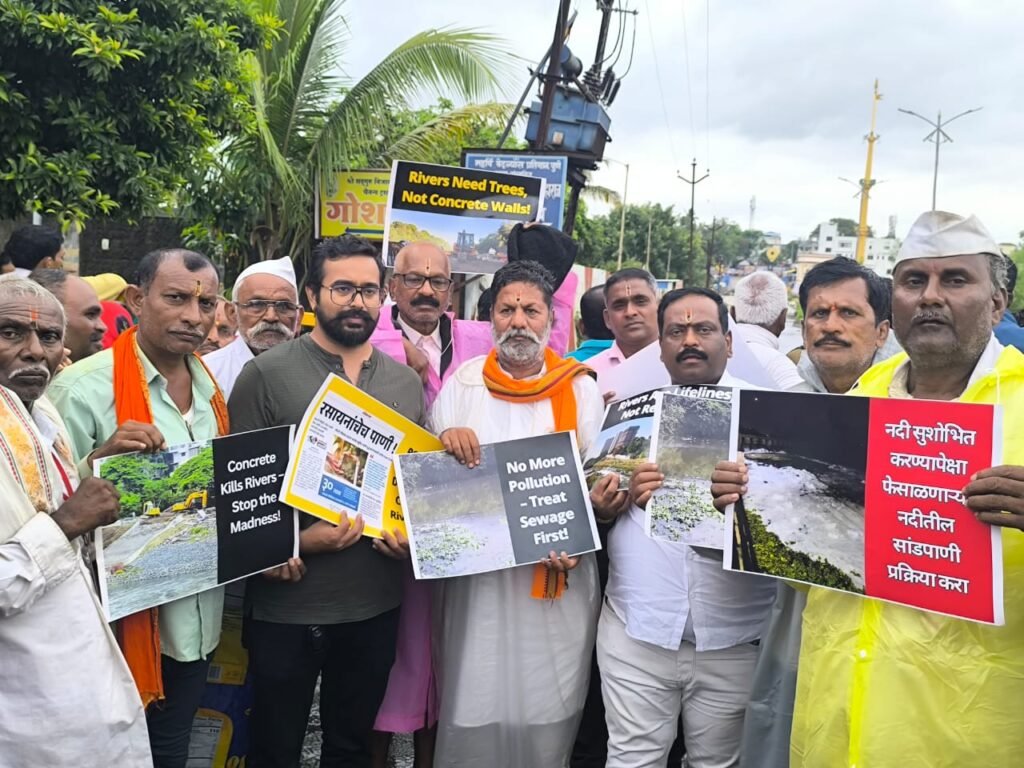 आळंदीत वारकऱ्यांसह मारुती भापकर यांचे आंदोलन; इंद्रायणी नदीच्या ४४३ कोटींच्या प्रकल्पाला स्थगितीची मागणी