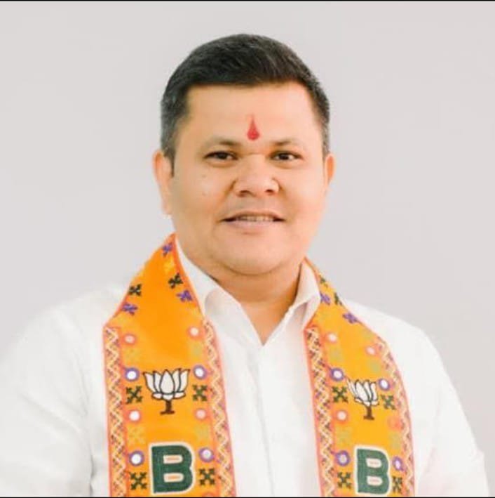 शहरातील कचरा समस्या सोडवण्यासाठी प्रभागनिहाय जबाबदारी निश्चित व्हावी : अभिषेक बारणे