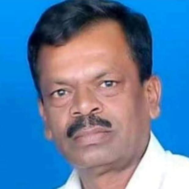 अपघाताला आमंत्रण मिळण्यापूर्वीच नगर-मनमाड रोडचे काम पूर्ण करा…प्रा.ज्ञानेश्वर बनसोडे