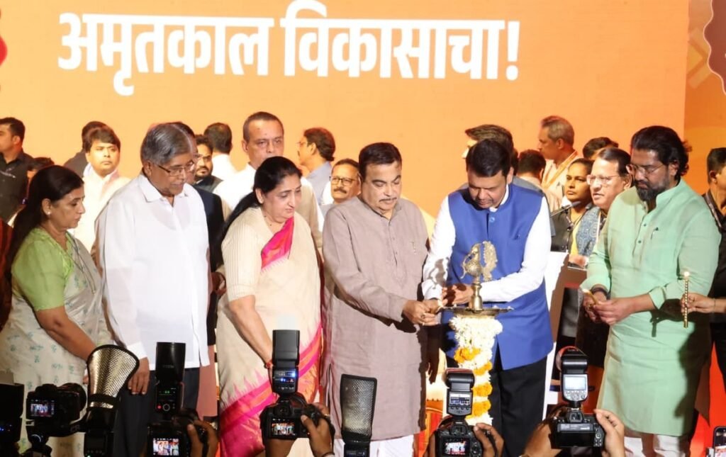 आधुनिक पुण्याच्या दिशेने मोठी झेप; तीन उन्नत मार्ग प्रकल्पांचे भूमिपूजन, २०३० पर्यंत पुणे देशाचे ‘ग्रोथ इंजिन’ होणार – मुख्यमंत्री फडणवीस