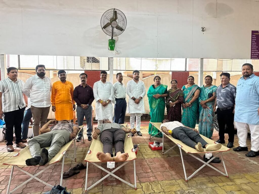 मुख्यमंत्री देवेंद्र फडणवीस यांच्या वाढदिवसानिमित्त पिंपरी-चिंचवडमध्ये भव्य महारक्तदान शिबिर; ४,७२९ रक्तपिशव्यांचे विक्रमी संकलन