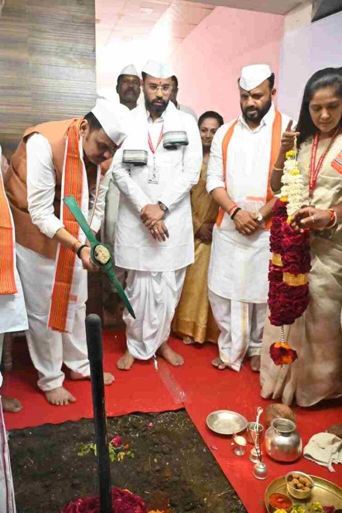 श्री ज्ञानेश्वर महाराज संस्थानच्या भक्तिनिवासाचे मुख्यमंत्री देवेंद्र फडणवीस यांच्या हस्ते भूमिपूजन