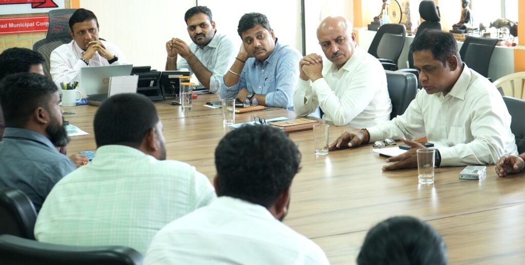 नागरिकांच्या सुरक्षिततेला प्राधान्य अतिधोकादायक इमारती व अतिक्रमणांवर तातडीने कारवाई करा….आयुक्त डॉ.विजय सूर्यवंशी यांचे निर्देश