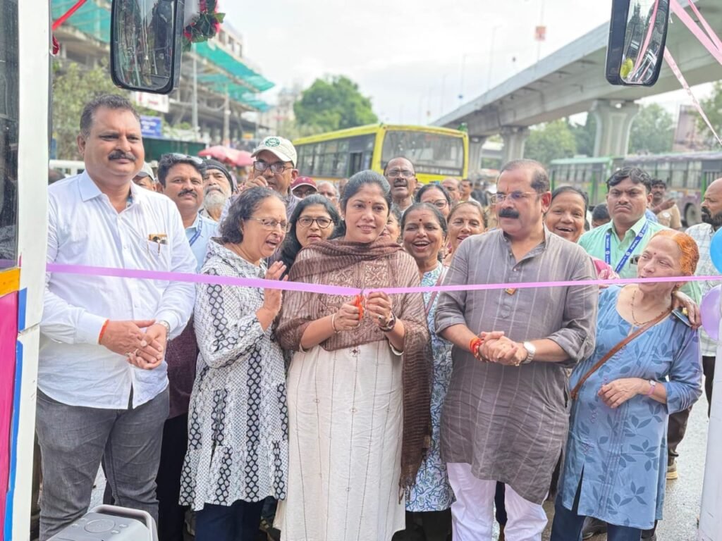 पीएमपीएमएलची ‘वर्षा सहल’ पर्यटन बस सुरू; मुळशी-पळसे धबधब्याच्या निसर्गरम्य सफरीचा पुणेकरांना आनंद