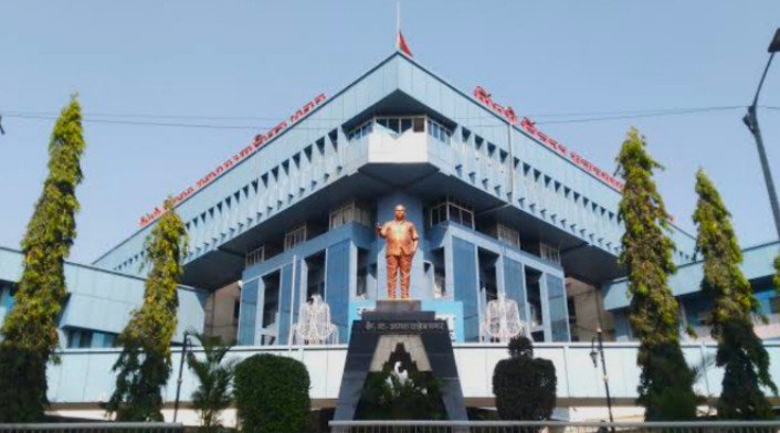 महापालिका कर्मचाऱ्यांची दिवाळी आणखी गोड; सानुग्रह अनुदानात ५ हजारांची वाढ
