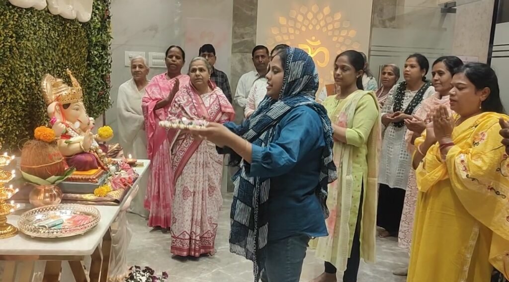 गणेशोत्सवानिमित्त ब्रह्माकुमारी बोपोडी सेवा केंद्रात श्री गणेश आरती